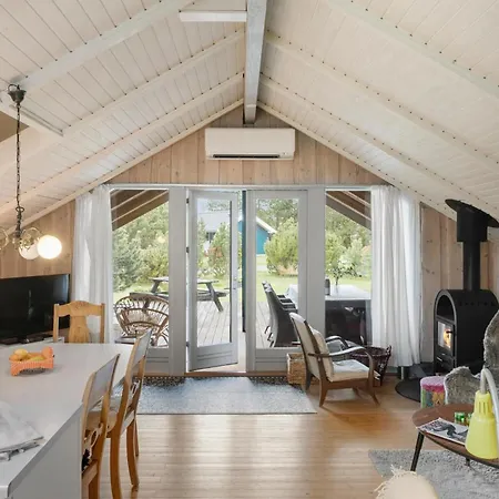 בית נופש Amazing In With Kitchen Rødby
